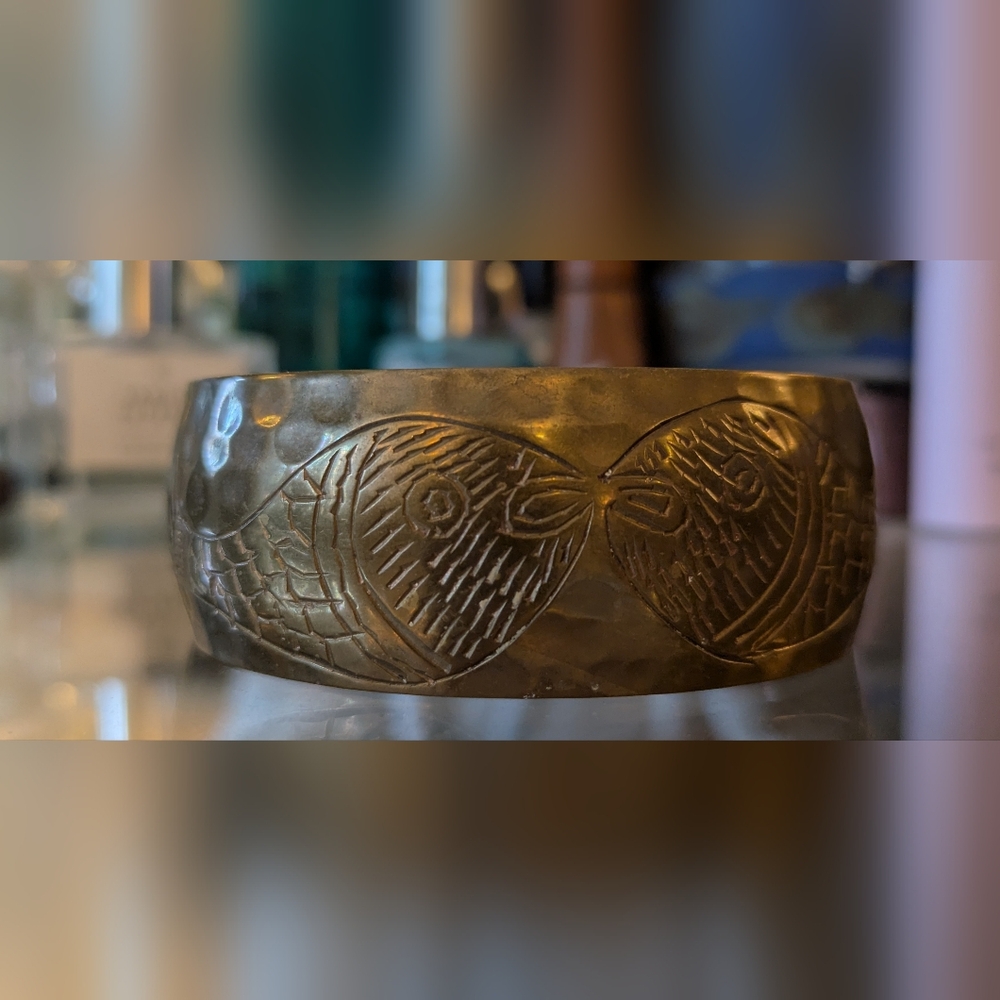 Gold Fish Engraved Bangle
